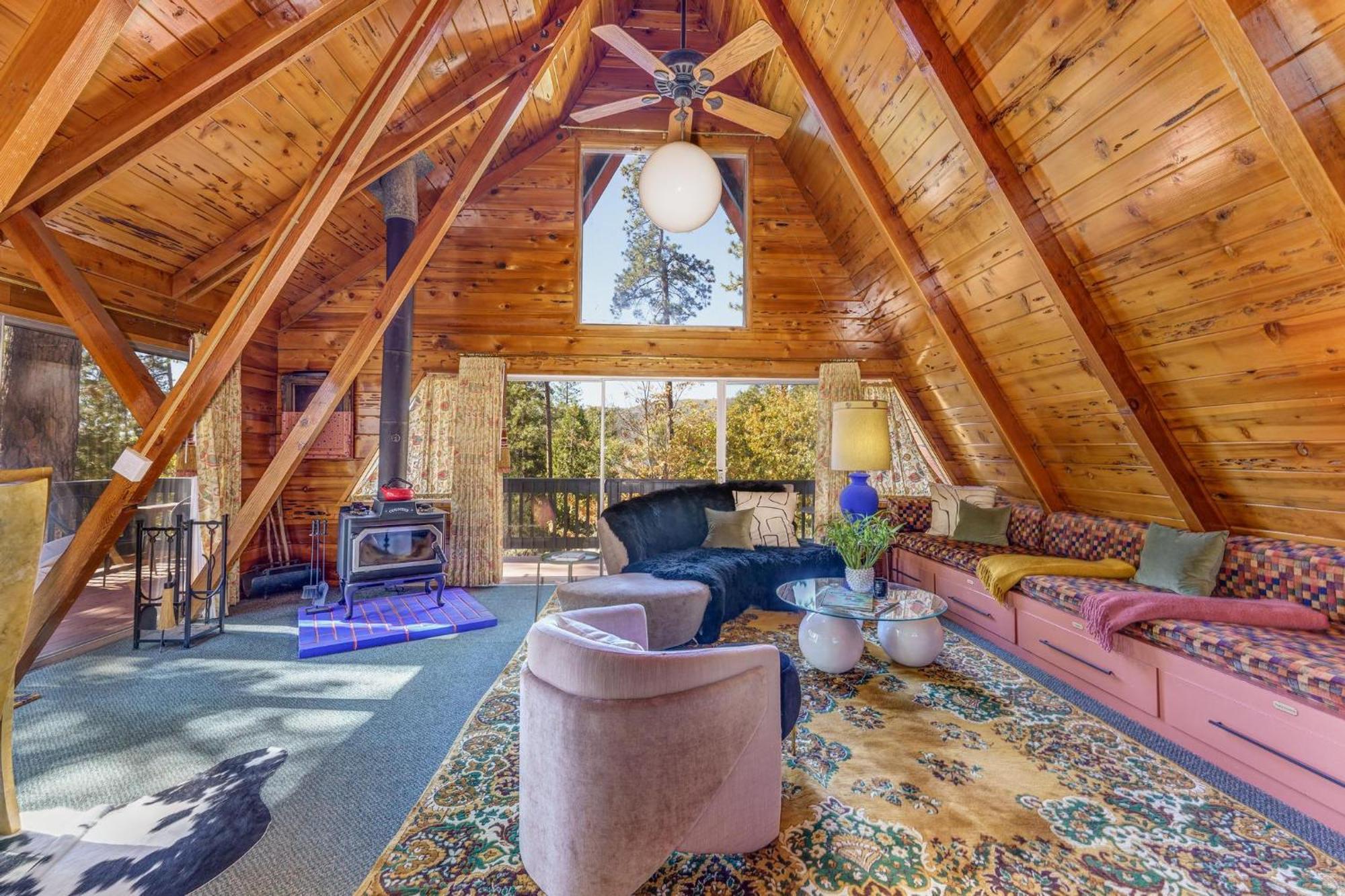Sugar Pine Haus- A-frame W Hot Tub * Oakhurst